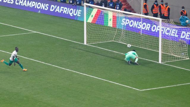 1654690814368068221.jpg 33.jpg